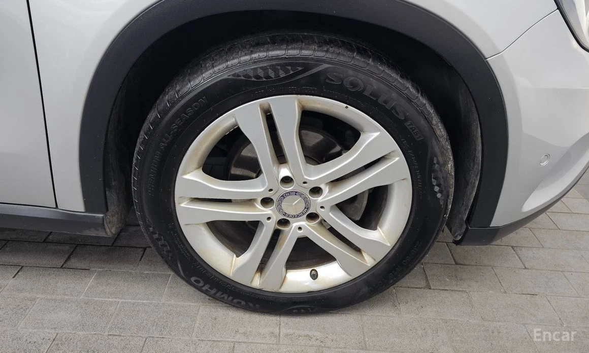 Mercedes-Benz GLA 200  - изображение 5