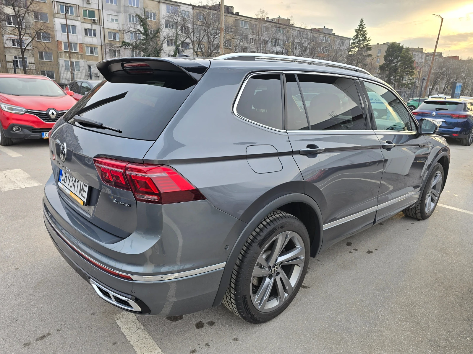VW Tiguan 2.0 TDI/R-LINE/ALLSPACE - изображение 5