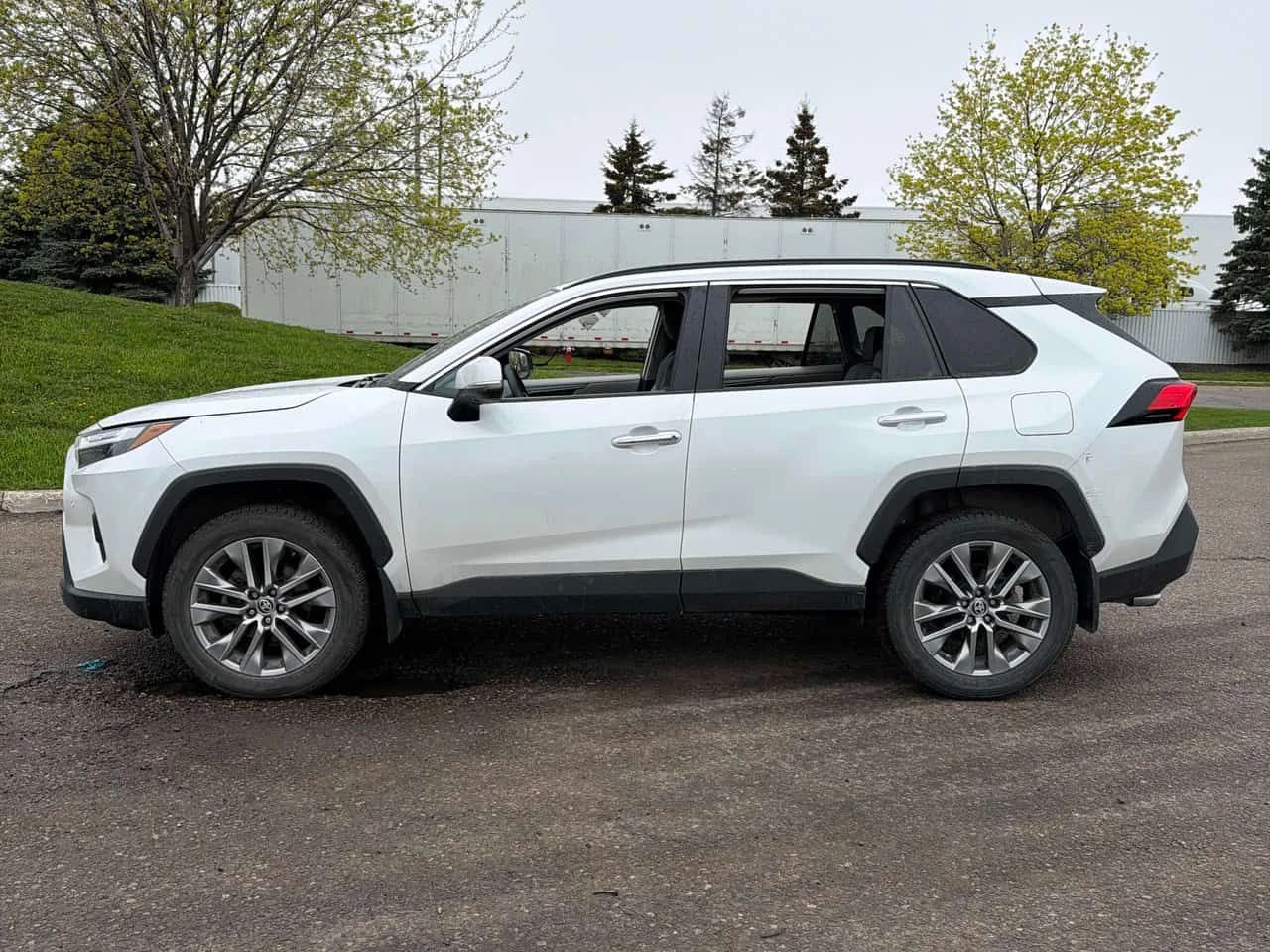 Toyota Rav4 Limited/JBL/360 CAM/ПАНОРАМА, снимка 3 - Автомобили и джипове - 54360990