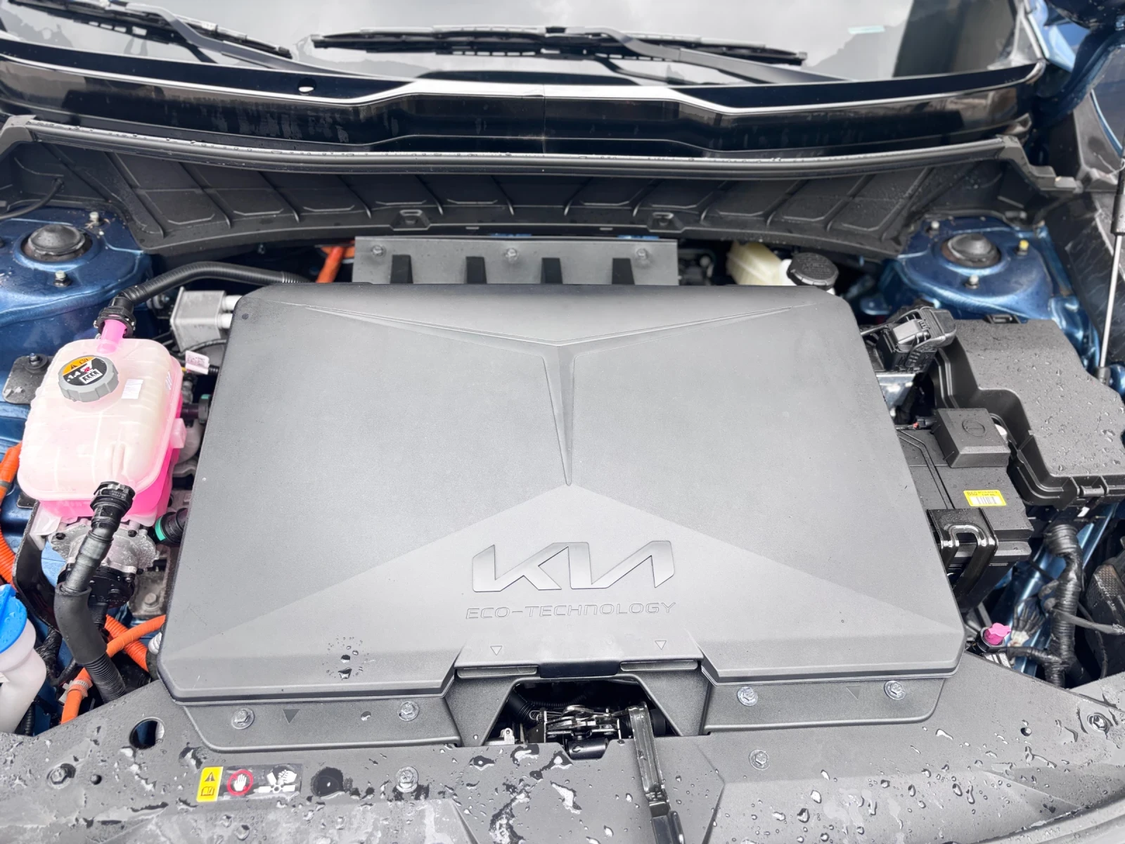 Kia Niro Ev Wave, снимка 9 - Автомобили и джипове - 54487626