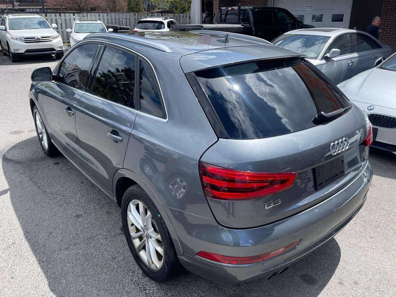 Audi Q3 * quattro Prestige * CARFAX * ���� �� �� | Mobile.bg � ����������� 9