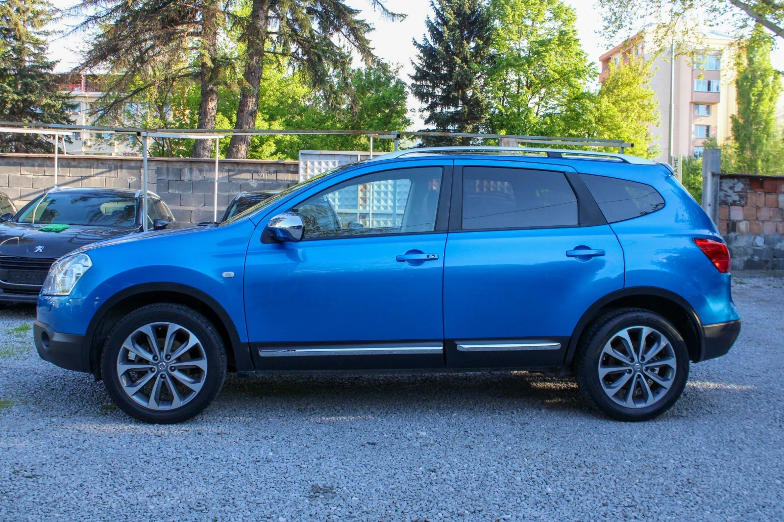 Nissan Qashqai + 2 / 2.0 TEKNA / 7 МЕСТЕН, снимка 2 - Автомобили и джипове - 54611598