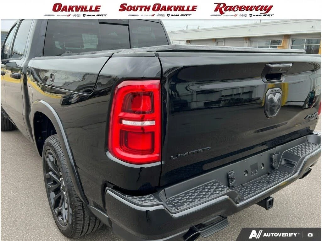 Dodge RAM 1500 Limited Crew Cab 4WD, снимка 8 - Автомобили и джипове - 54611558