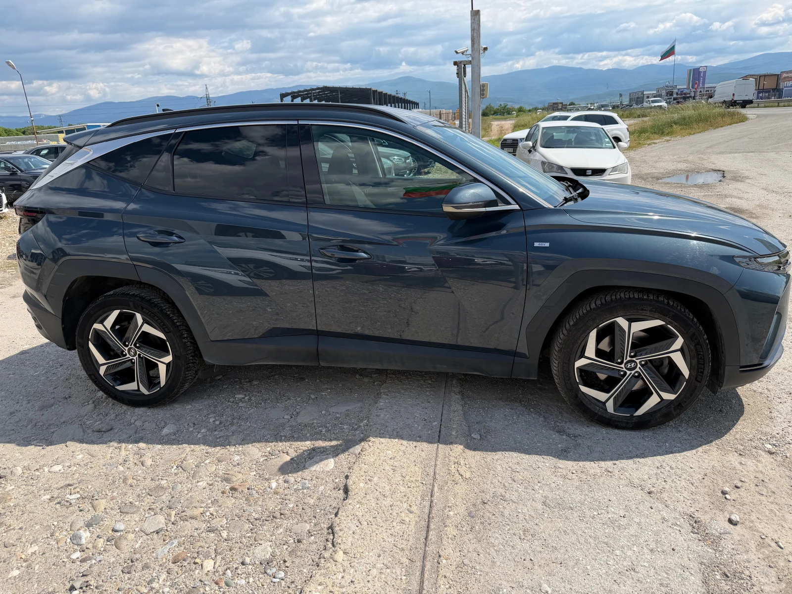 Hyundai Tucson 1.6 CRDI, снимка 4 - Автомобили и джипове - 54668938
