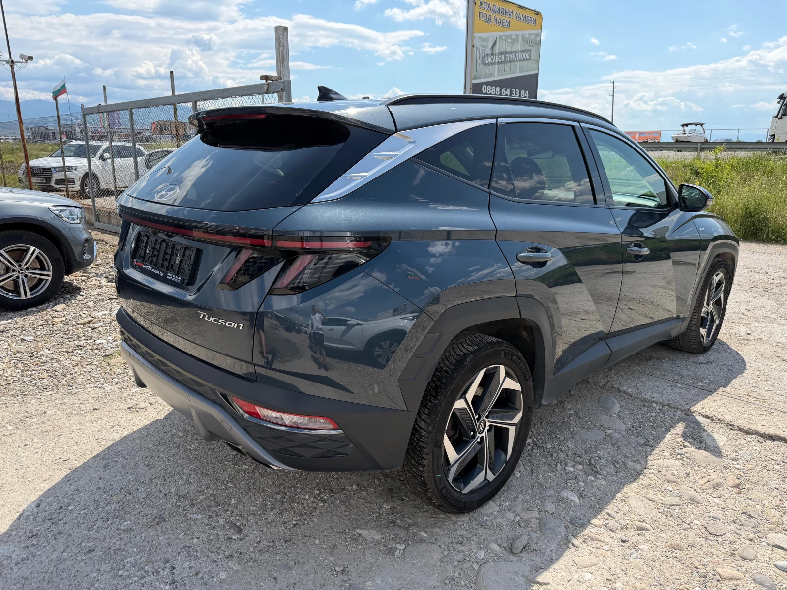 Hyundai Tucson 1.6 CRDI, снимка 5 - Автомобили и джипове - 54668938