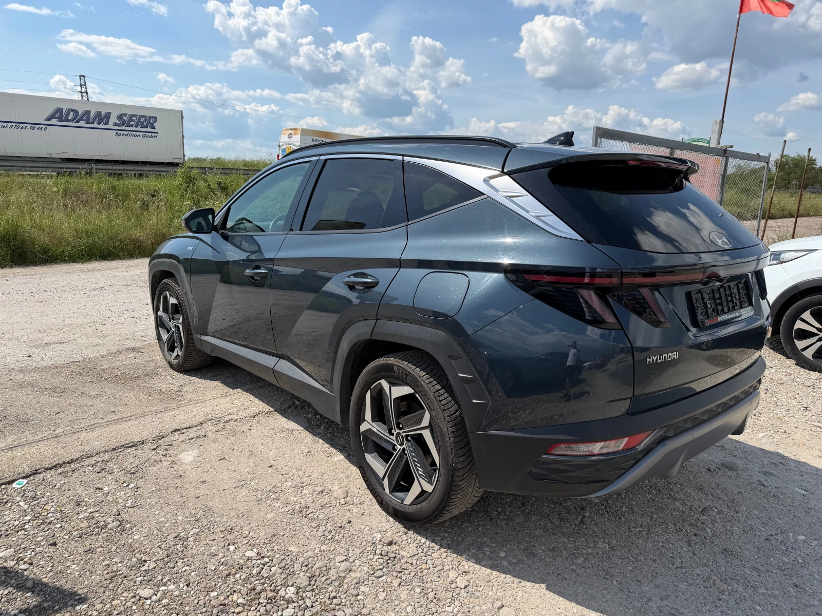 Hyundai Tucson 1.6 CRDI, снимка 7 - Автомобили и джипове - 54668938
