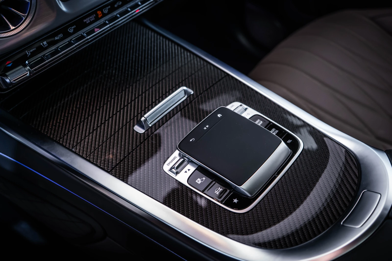 Mercedes-Benz G 63 AMG Carbon Exterior* Burmester* 360, снимка 9 - Автомобили и джипове - 54941274