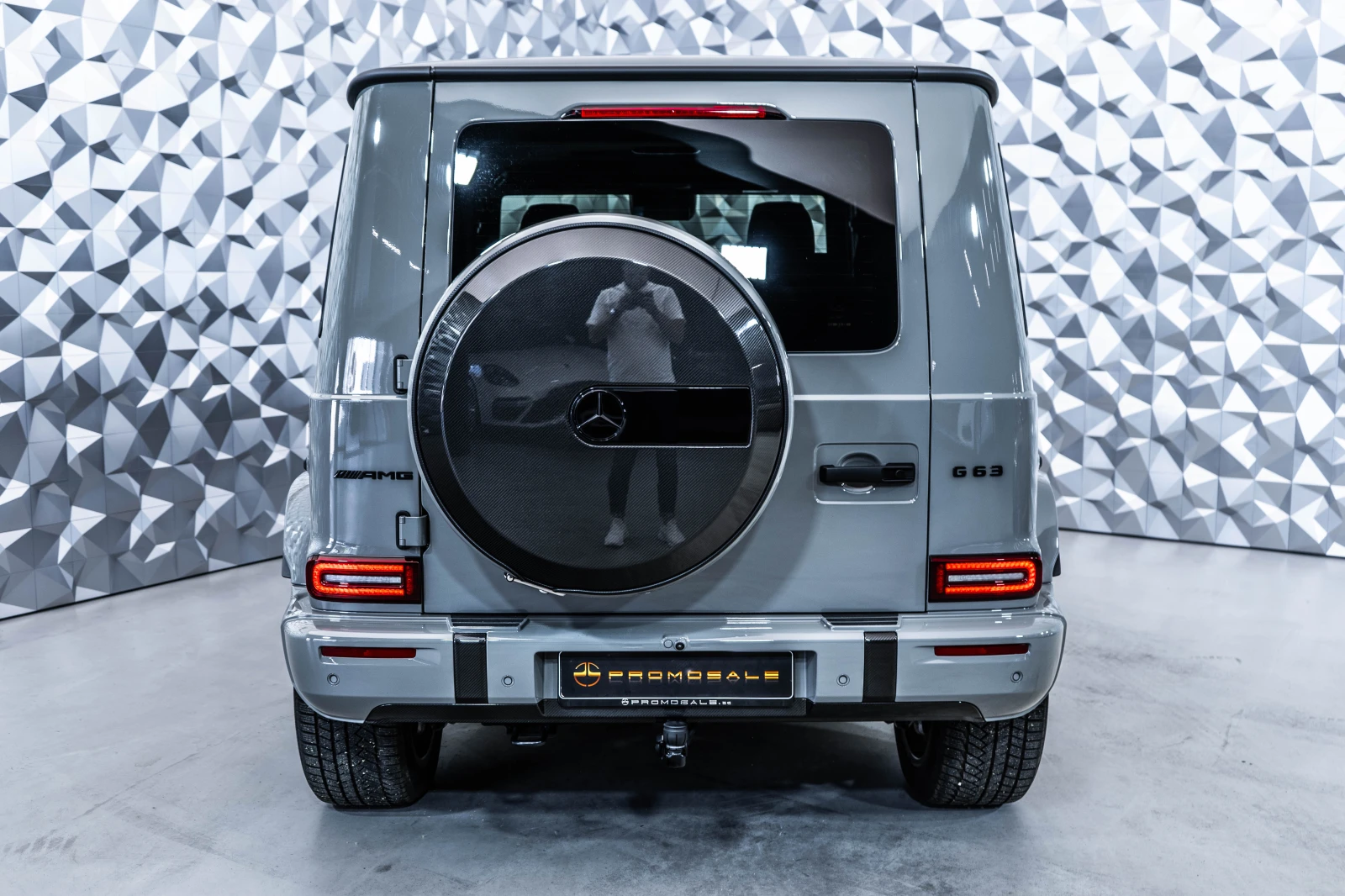 Mercedes-Benz G 63 AMG Carbon Exterior* Burmester* 360, снимка 5 - Автомобили и джипове - 54941274