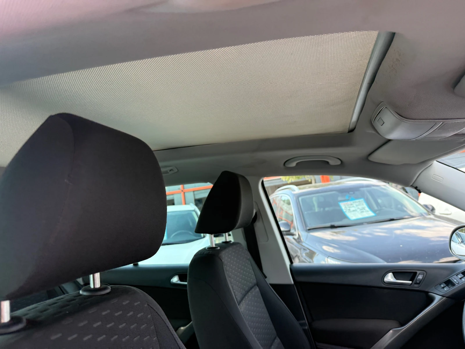 VW Tiguan 2.0 TDI -140k 4x4, снимка 9 - Автомобили и джипове - 55564457