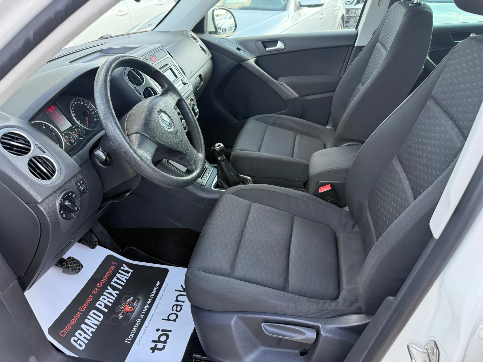 VW Tiguan 2.0 TDI -140k 4x4, снимка 10 - Автомобили и джипове - 55564457