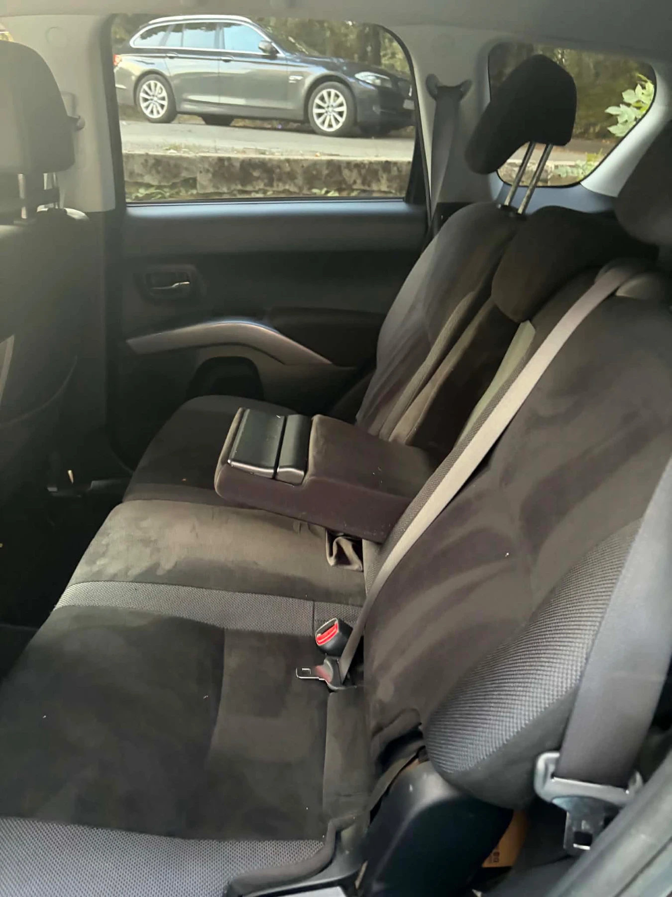 Mitsubishi Outlander, снимка 9 - Автомобили и джипове - 55942081