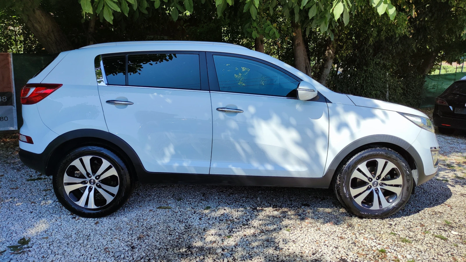 Kia Sportage 1.7 CRDI Facelift кожен салон, снимка 14 - Автомобили и джипове - 56017771