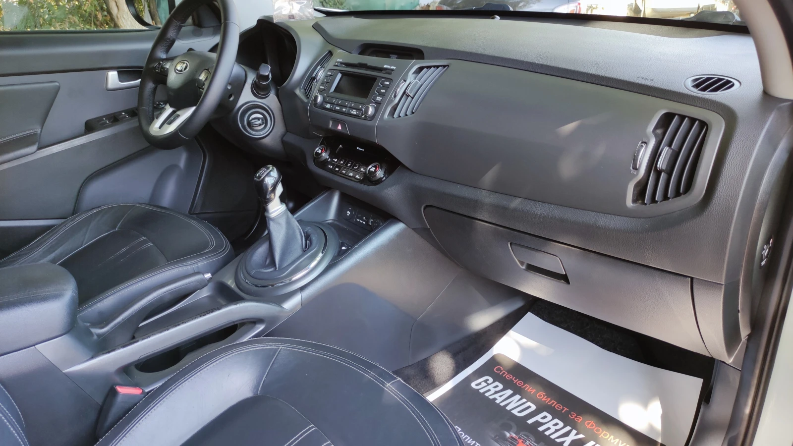 Kia Sportage 1.7 CRDI Facelift кожен салон, снимка 13 - Автомобили и джипове - 56017771