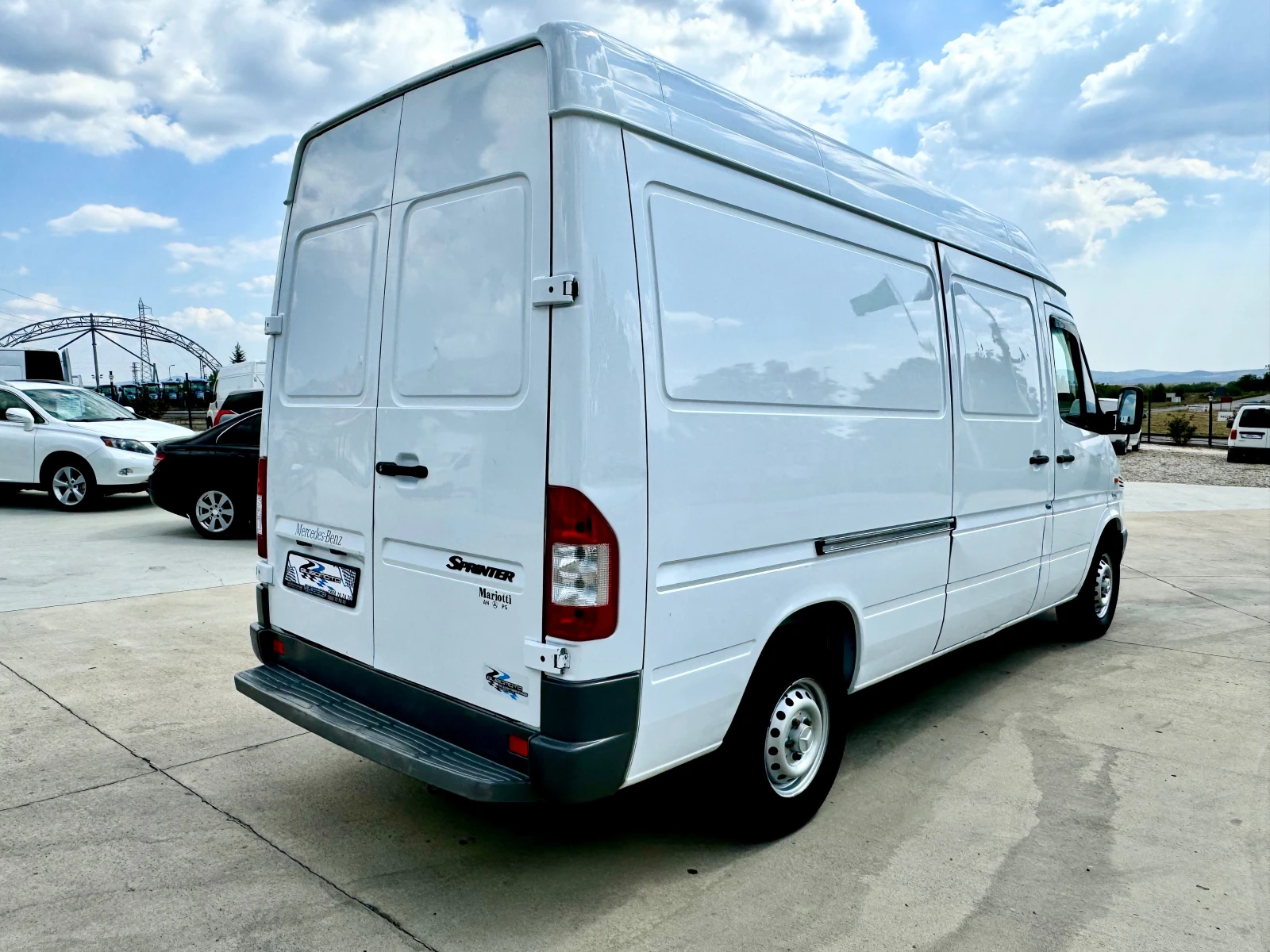 Mercedes-Benz Sprinter 311 КАТО НОВ - изображение 4