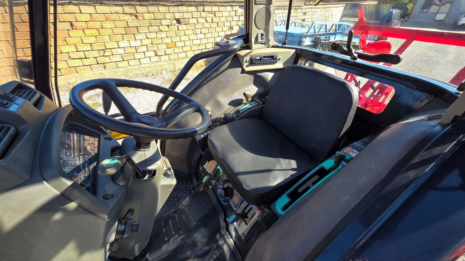 Трактор Yanmar AF270 с кабина, 4х4, 27 кс., АграБГ Джолев, снимка 11 - Селскостопанска техника - 5224426