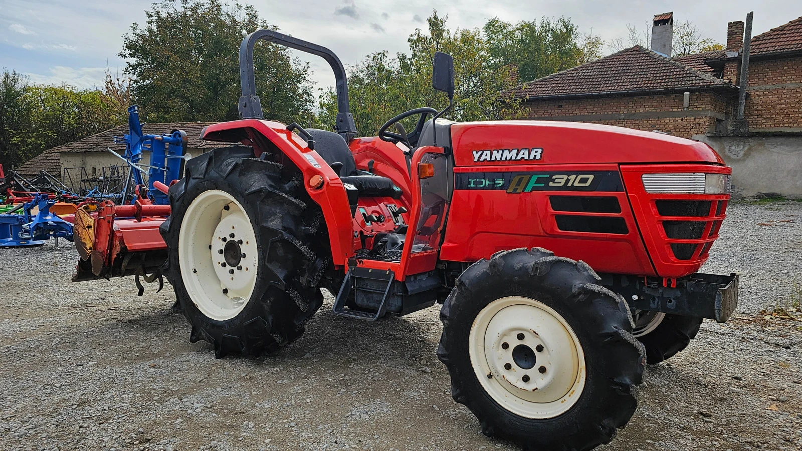 Трактор Yanmar AF310 с фреза, 4х4, 31 кс., АграБГ Джолев - изображение 4