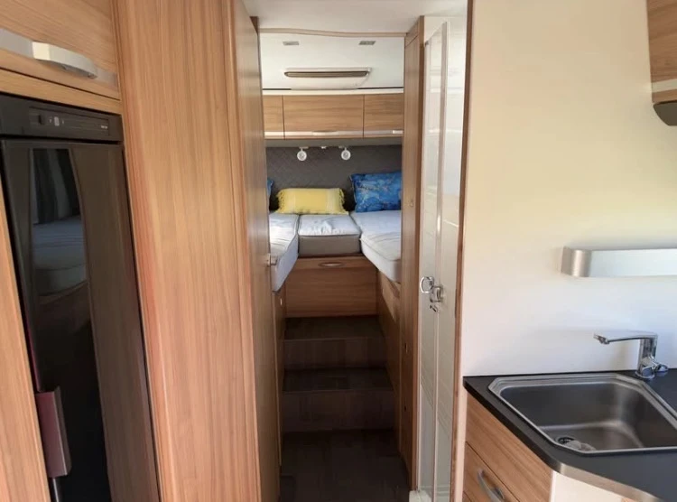 Кемпер Adria Coral Fiat , снимка 9 - Каравани и кемпери - 56007633
