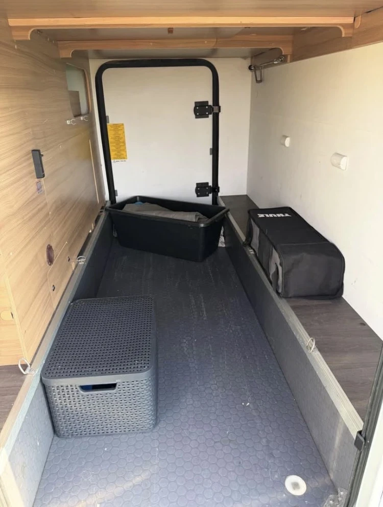 Кемпер Adria Coral Fiat , снимка 17 - Каравани и кемпери - 56007633
