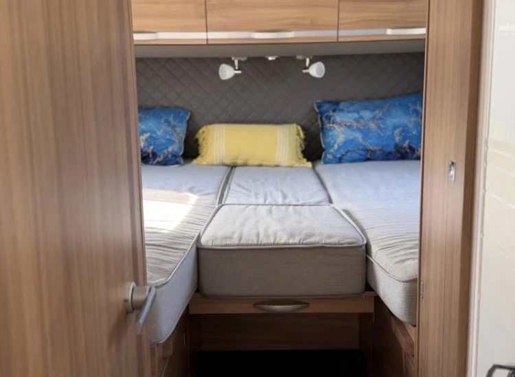 Кемпер Adria Coral Fiat , снимка 13 - Каравани и кемпери - 56007633