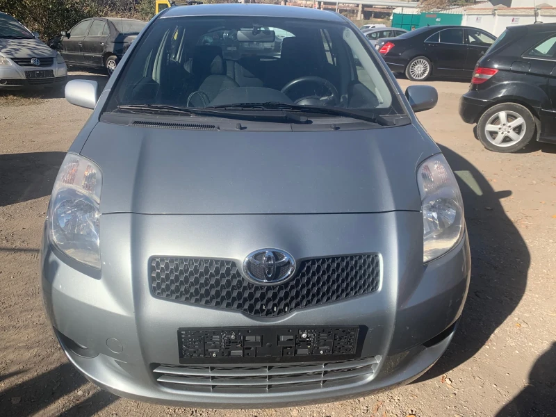 Toyota Yaris 1.3i ВНОС ИТАЛИЯ, снимка 1 - Автомобили и джипове - 45255790