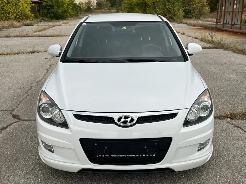 Hyundai I30 1.4i, снимка 2 - Автомобили и джипове - 47463333