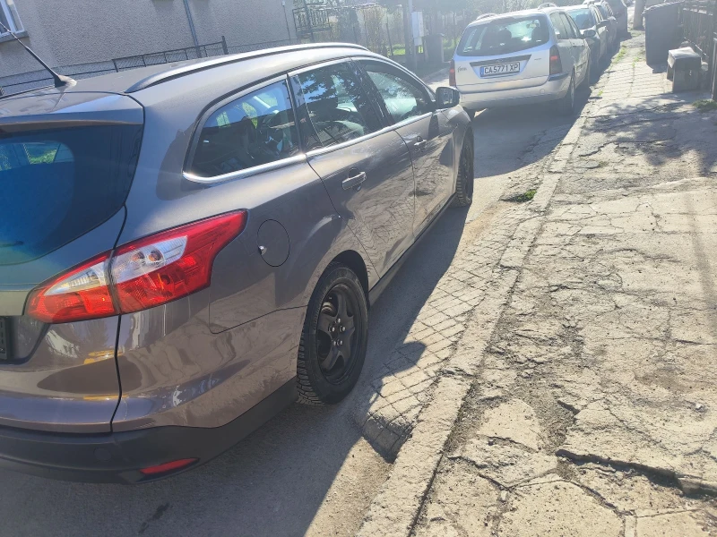 Ford Focus, снимка 10 - Автомобили и джипове - 47518646