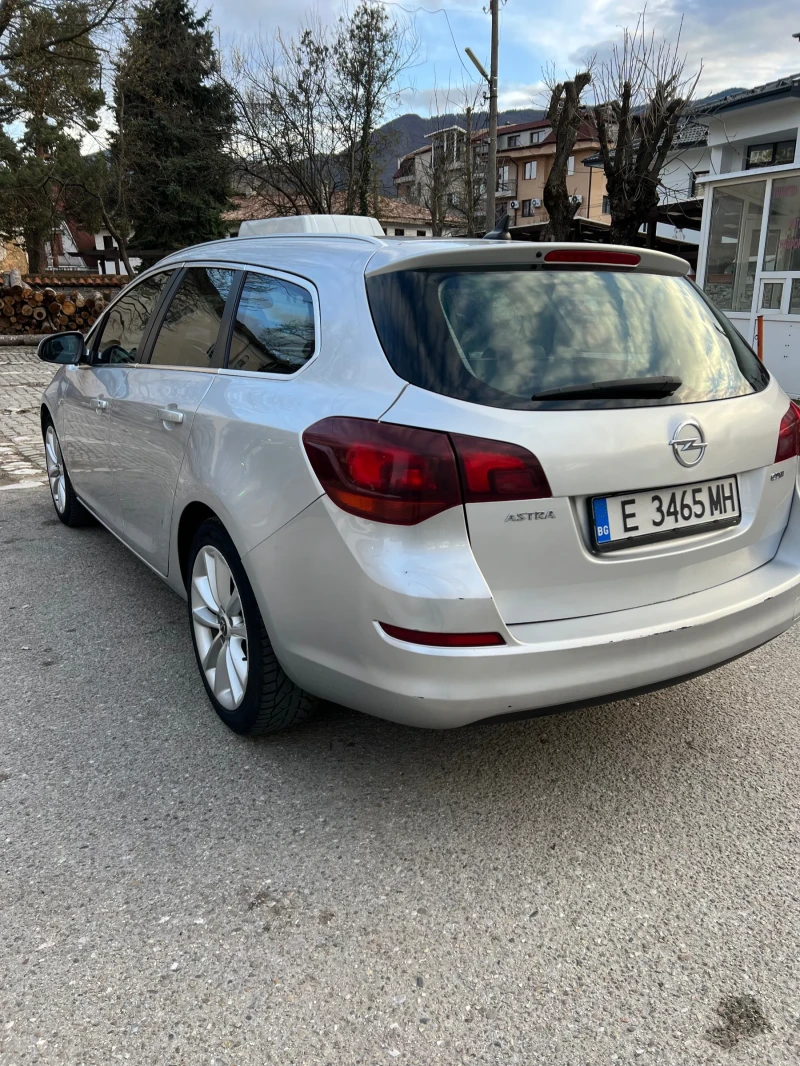 Opel Astra 1.7, снимка 6 - Автомобили и джипове - 48442578