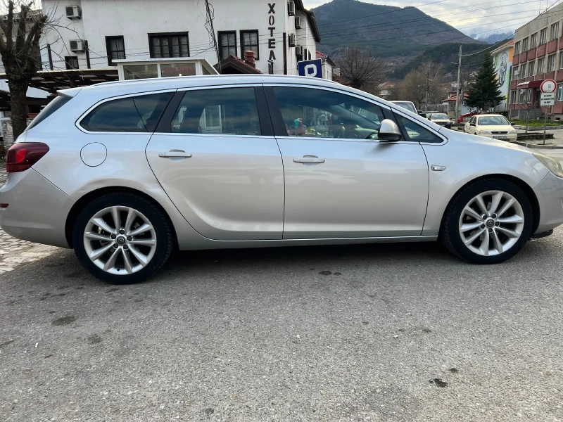 Opel Astra 1.7, снимка 4 - Автомобили и джипове - 48442578