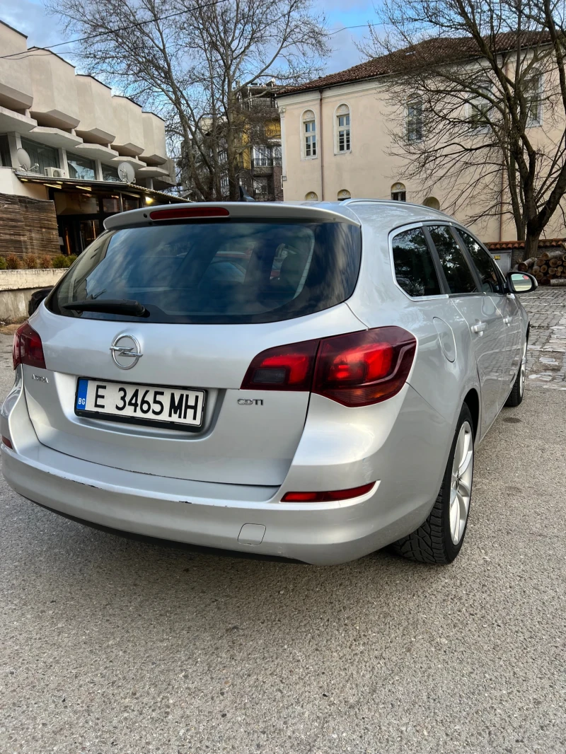 Opel Astra 1.7, снимка 7 - Автомобили и джипове - 48442578