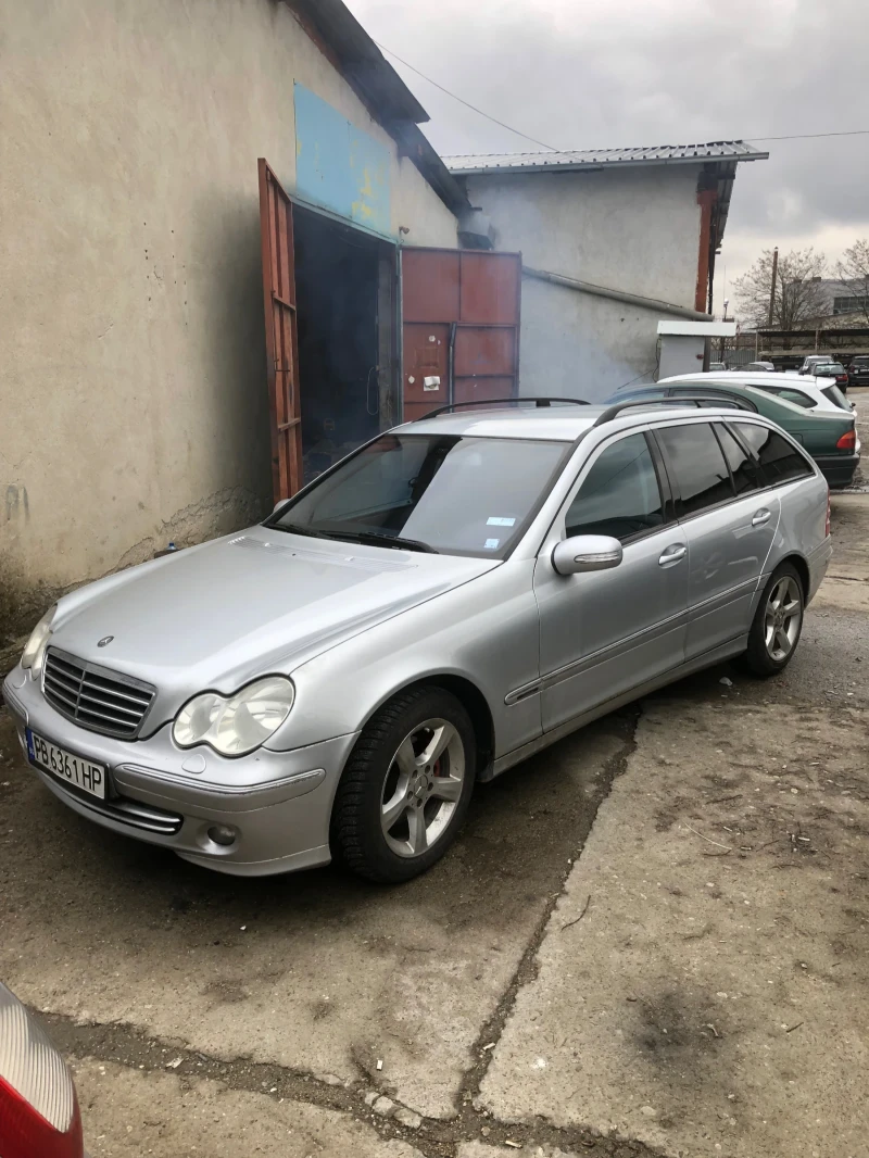 Mercedes-Benz C 180 Компресор , снимка 1 - Автомобили и джипове - 49345461