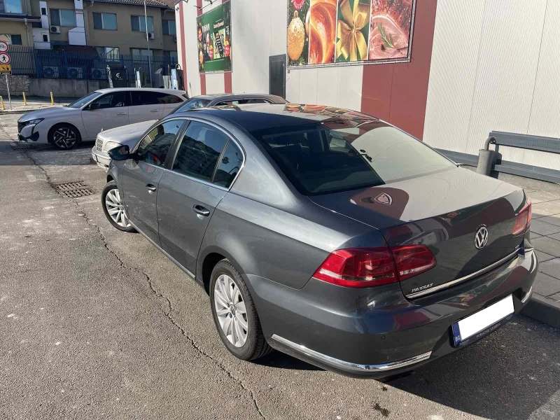 VW Passat 1.8 бензин, 97500км, снимка 2 - Автомобили и джипове - 52943194
