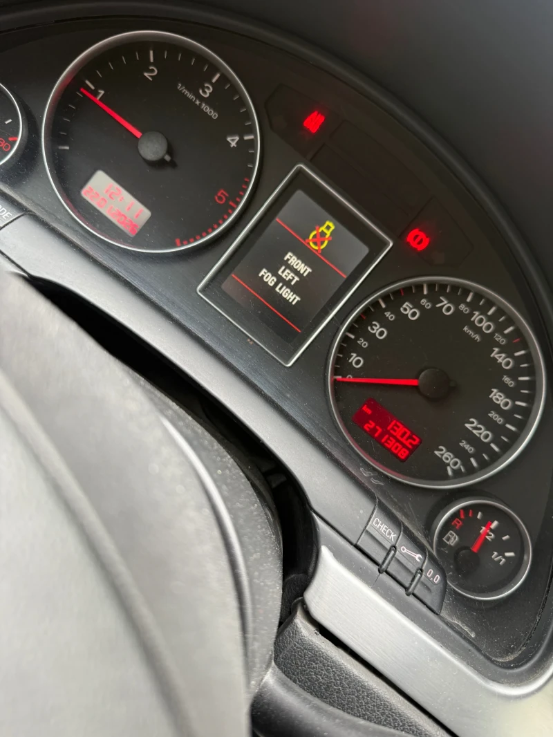 Audi A4, снимка 3 - Автомобили и джипове - 53188132