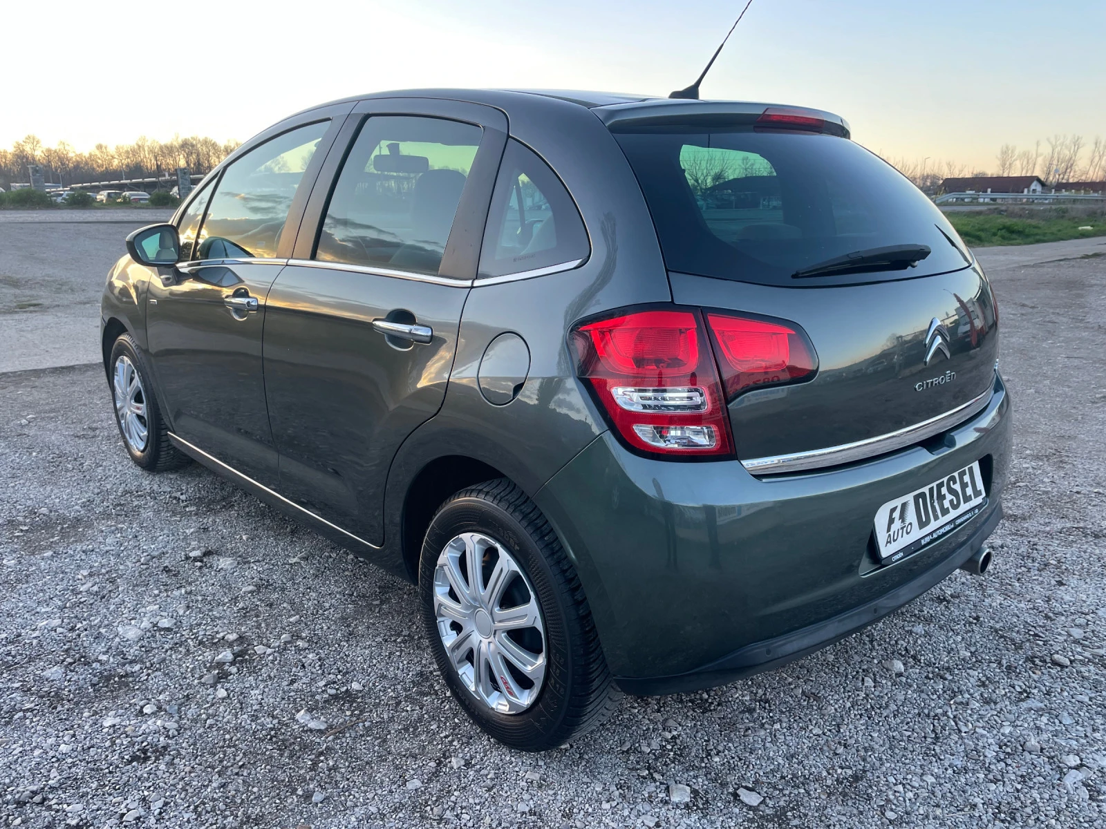 Citroen C3 1.4HDI-EXCLUSIV-ITALIA-PANORAMA | Mobile.bg — изображение 11