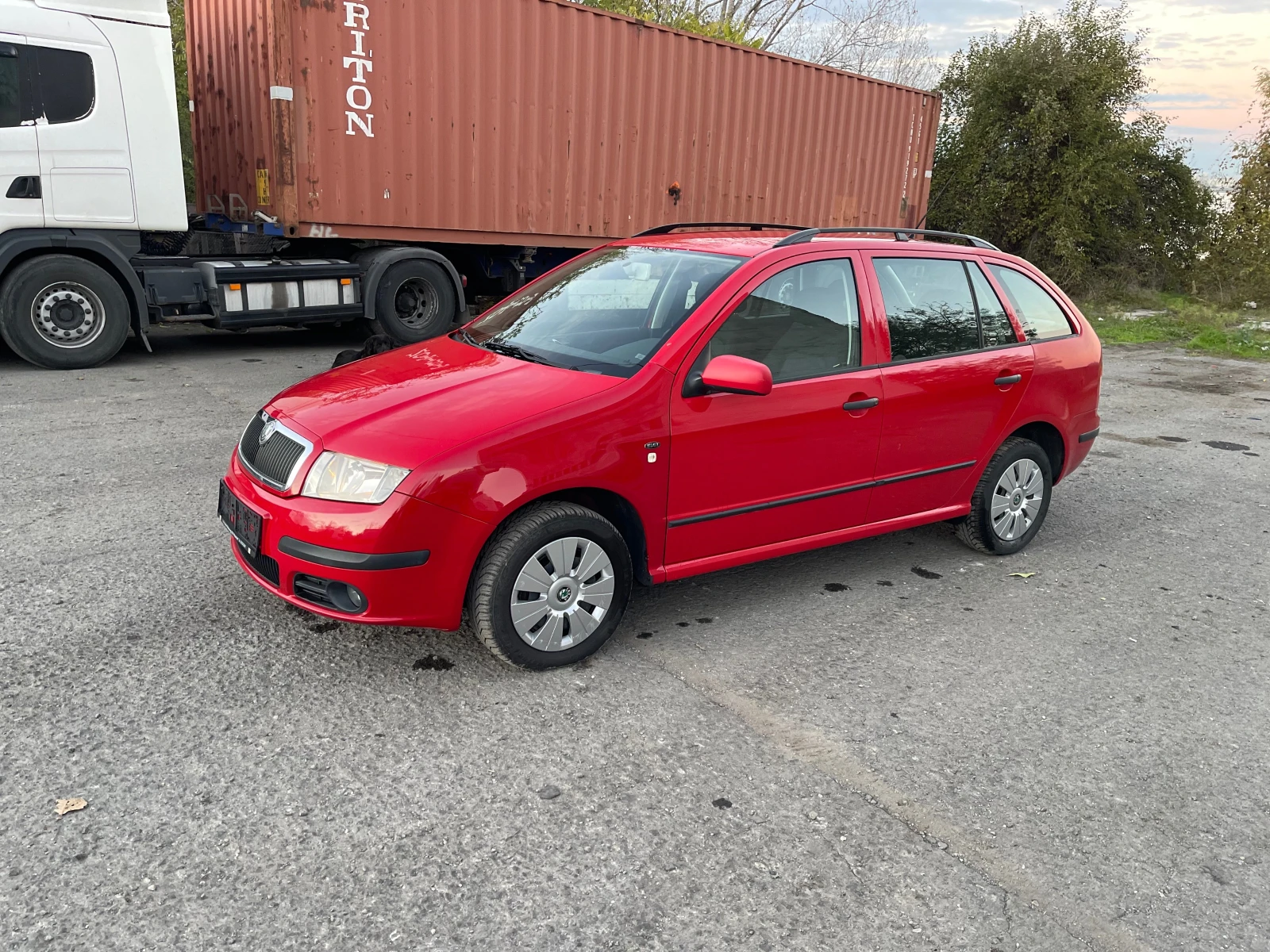 Skoda Fabia 1.2 64к.с - изображение 2