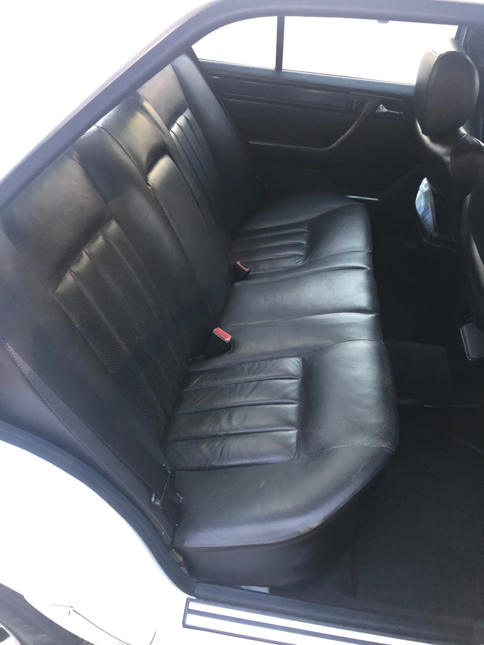 Mercedes-Benz 124 E200 Lorinser КОЖА ПОДГРЕВ ЕКСТРИ - изображение 10