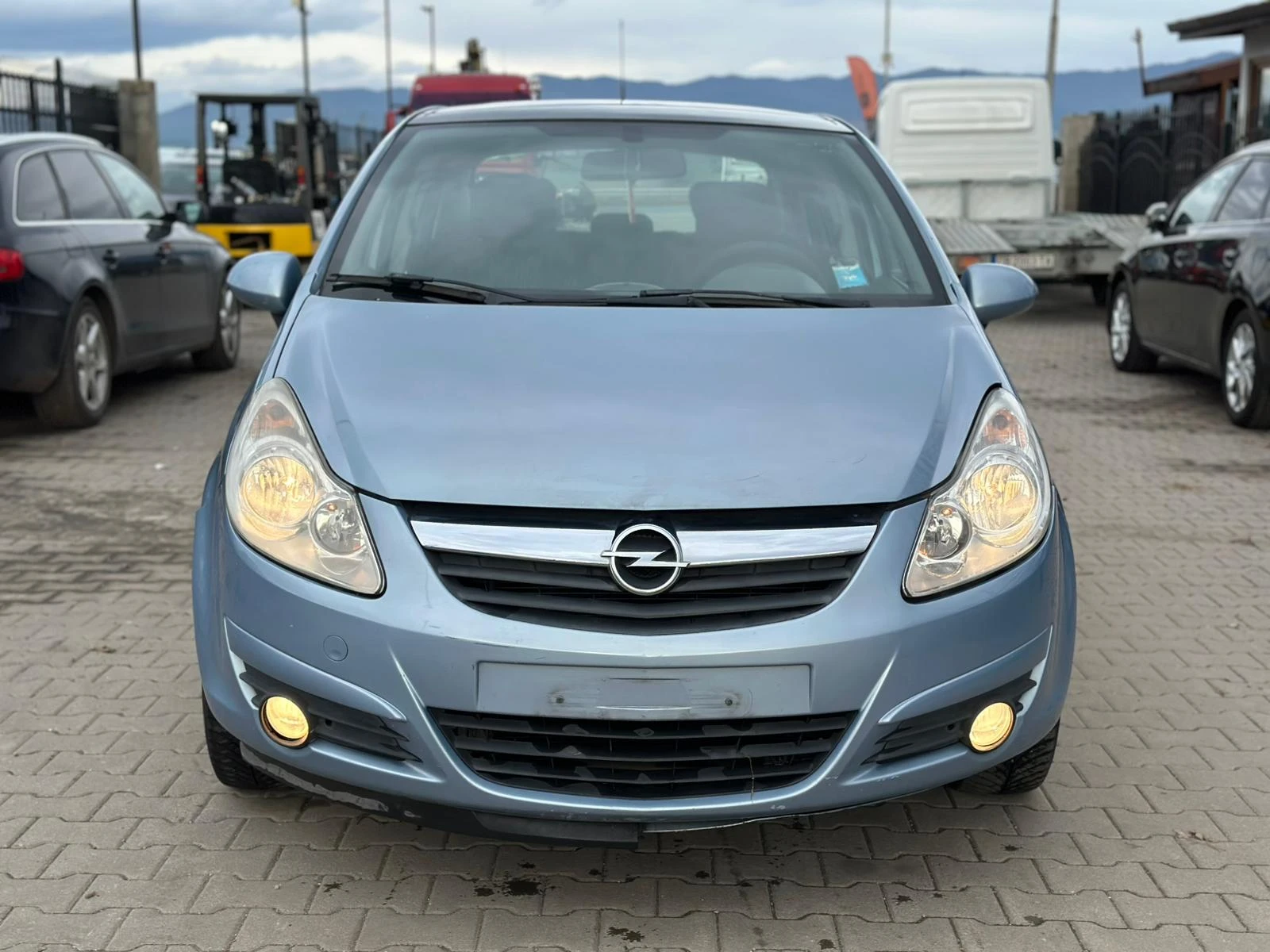 Opel Corsa / 1.2I / 80 HP /  - изображение 8