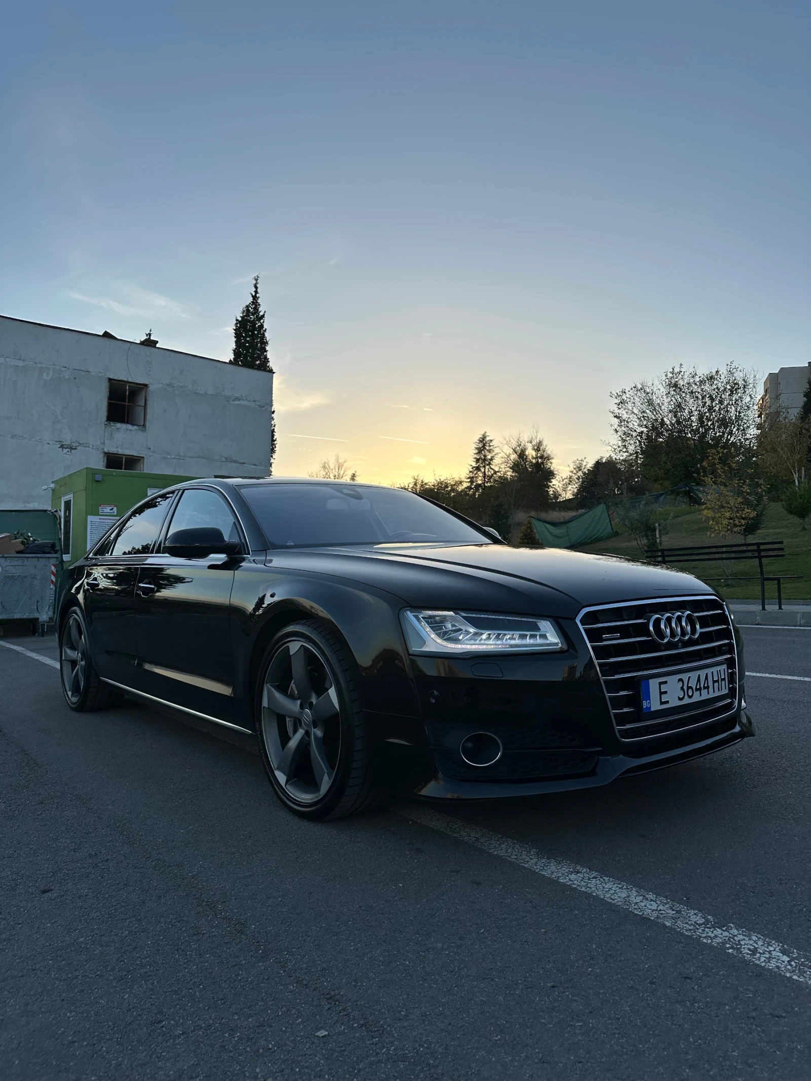 Audi A8  - изображение 2