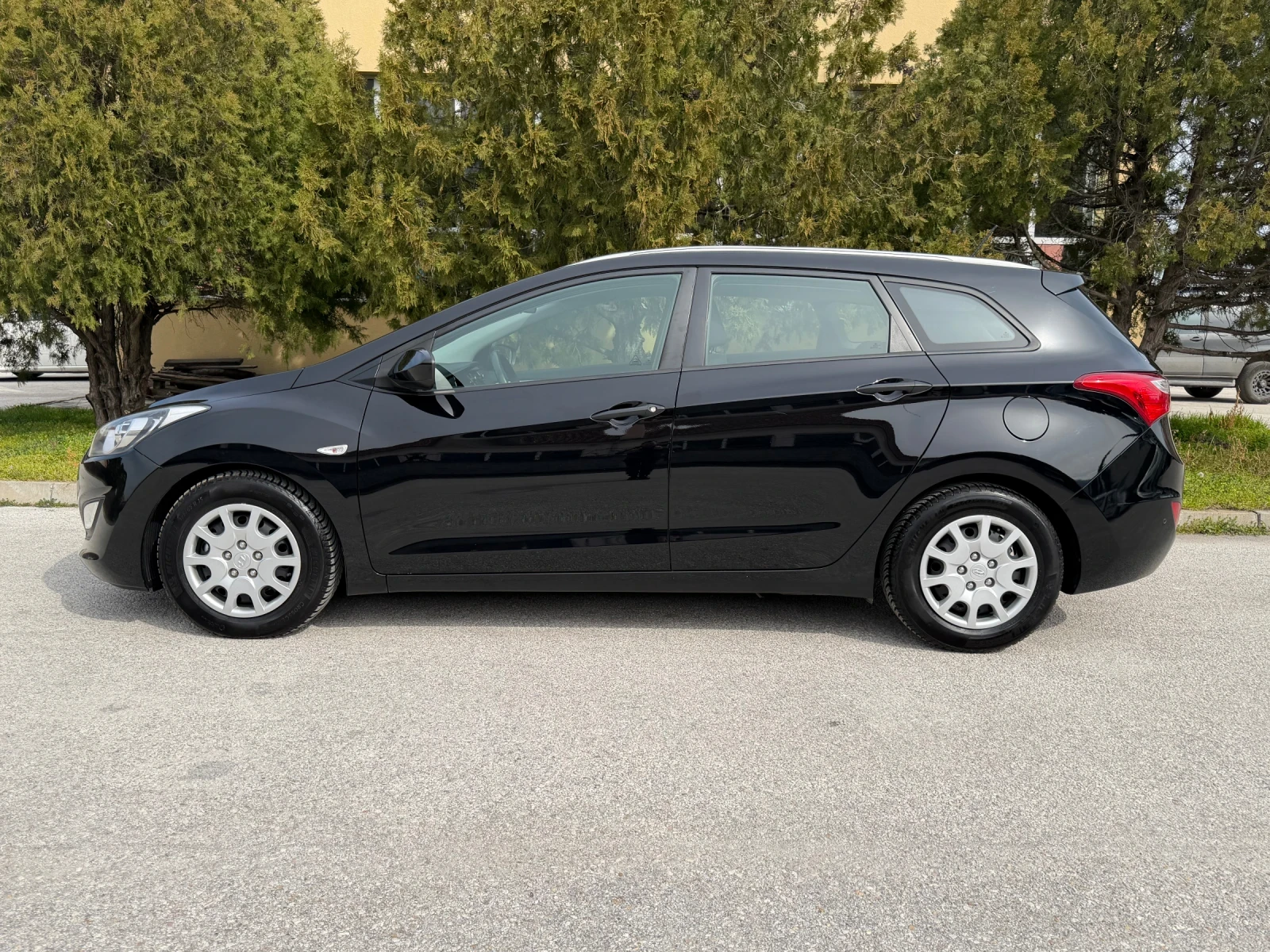 Hyundai I30 1.4CRDI 90к.с. EURO5 ГЕРМАНИЯ, снимка 2 - Автомобили и джипове - 53730285