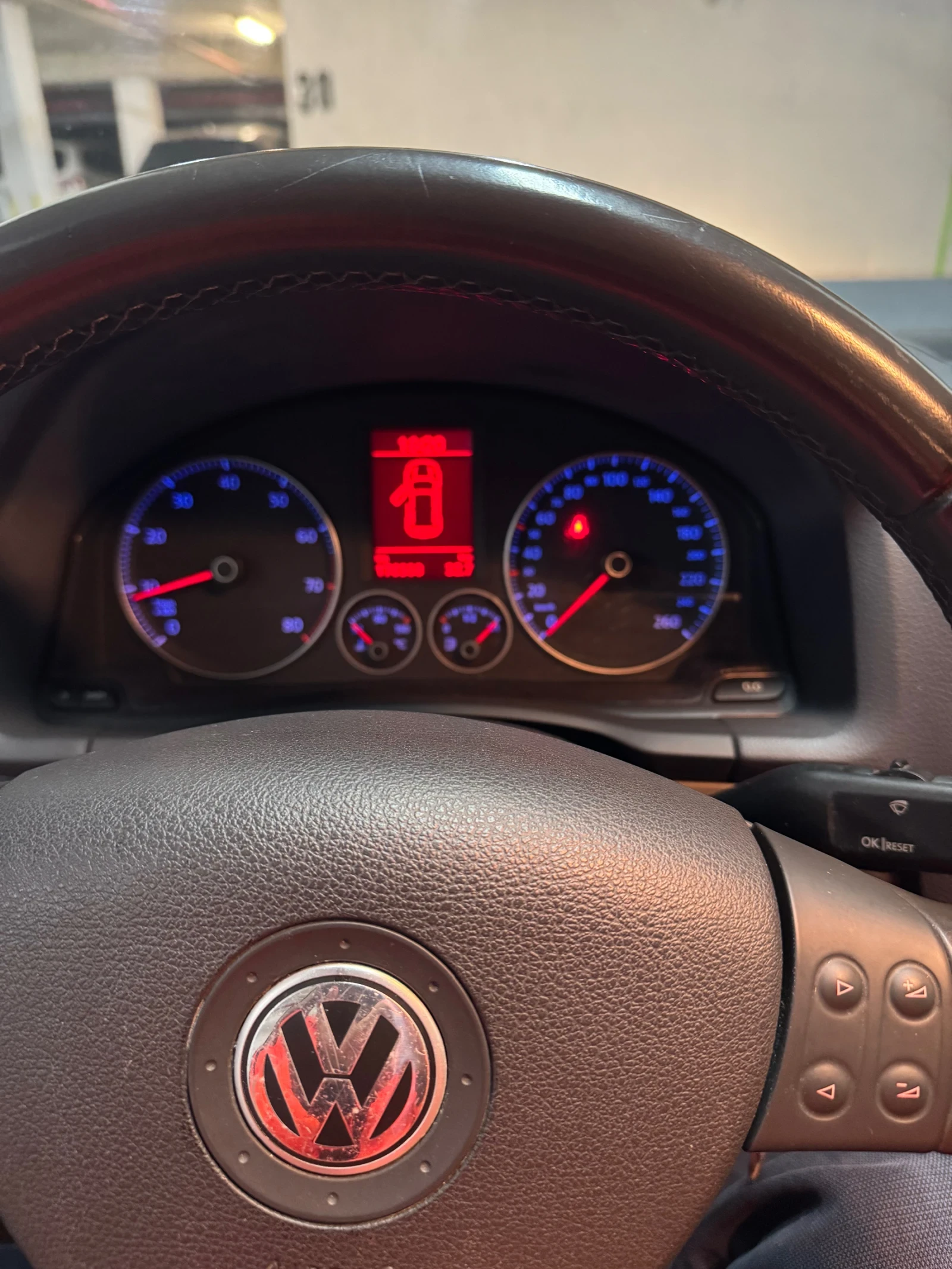 VW Golf 1.6 Comfortline, снимка 7 - Автомобили и джипове - 53783301