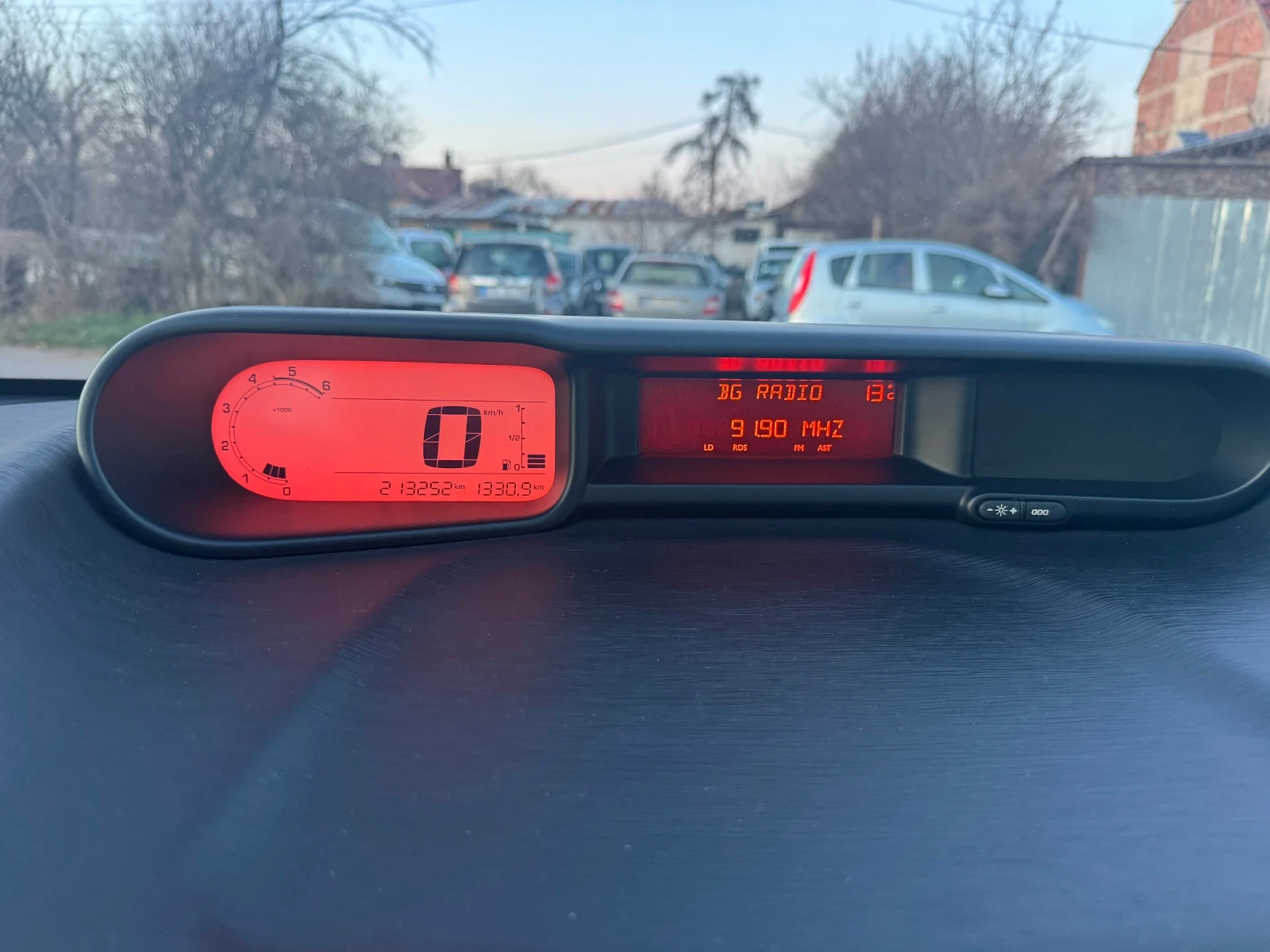 Citroen C3 Picasso 1.6HDi, снимка 15 - Автомобили и джипове - 53807071