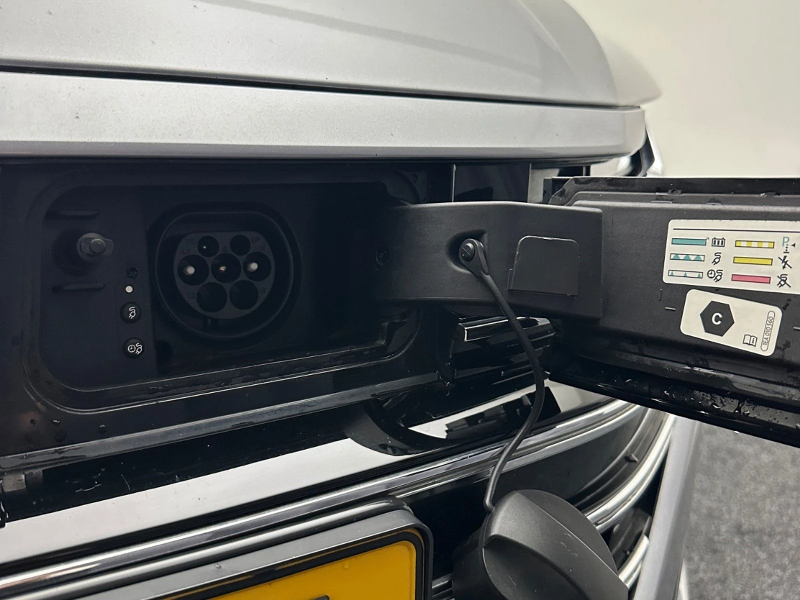 VW Arteon 1.4 R-Line, снимка 15 - Автомобили и джипове - 53949251