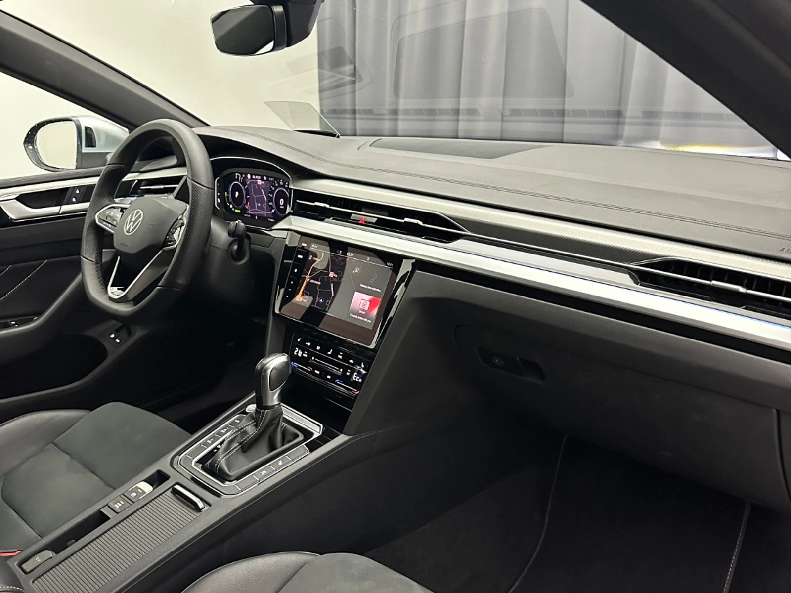 VW Arteon 1.4 R-Line, снимка 5 - Автомобили и джипове - 53949251