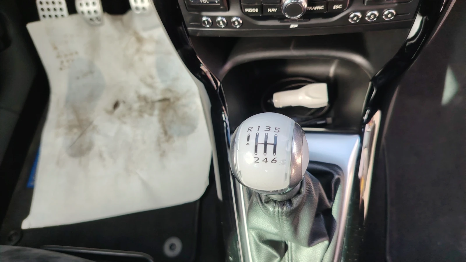 Citroen DS3 1.6 турбо, 156 конски сили, снимка 7 - Автомобили и джипове - 54081945