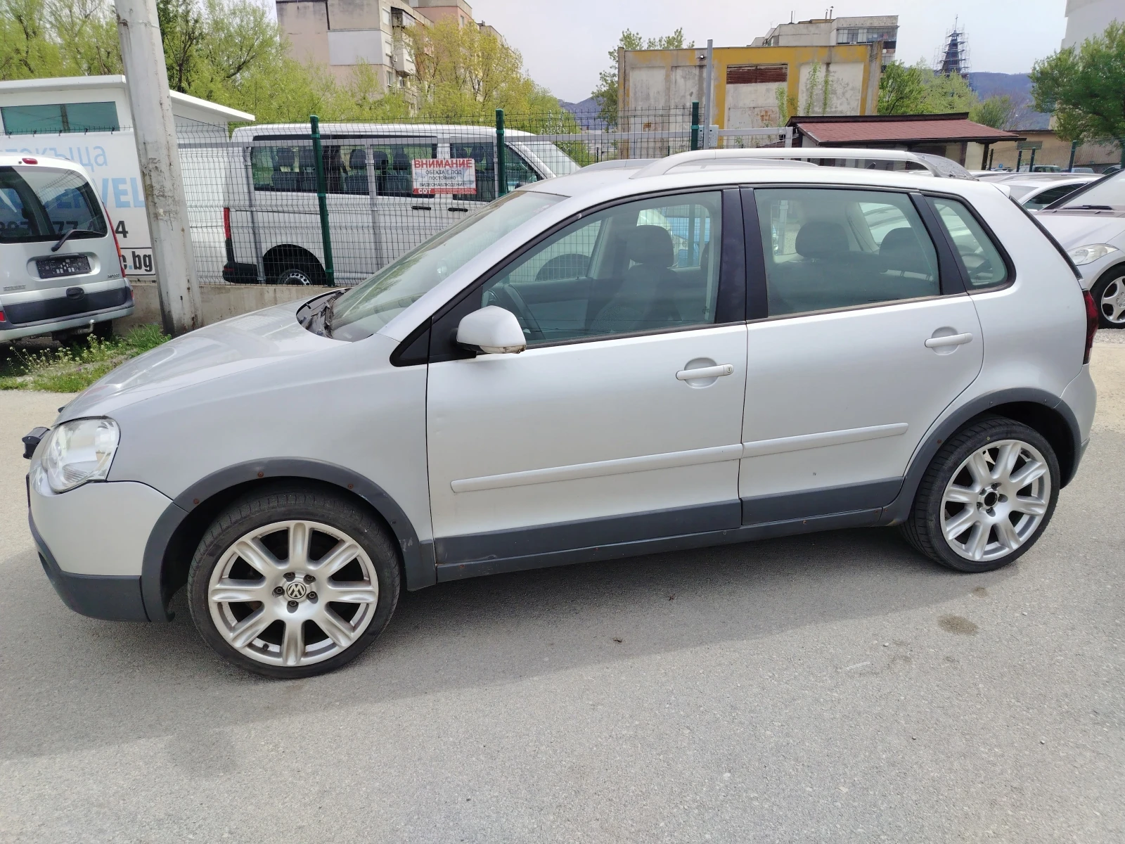 VW Polo CROSS 1.2I, снимка 2 - Автомобили и джипове - 54267685