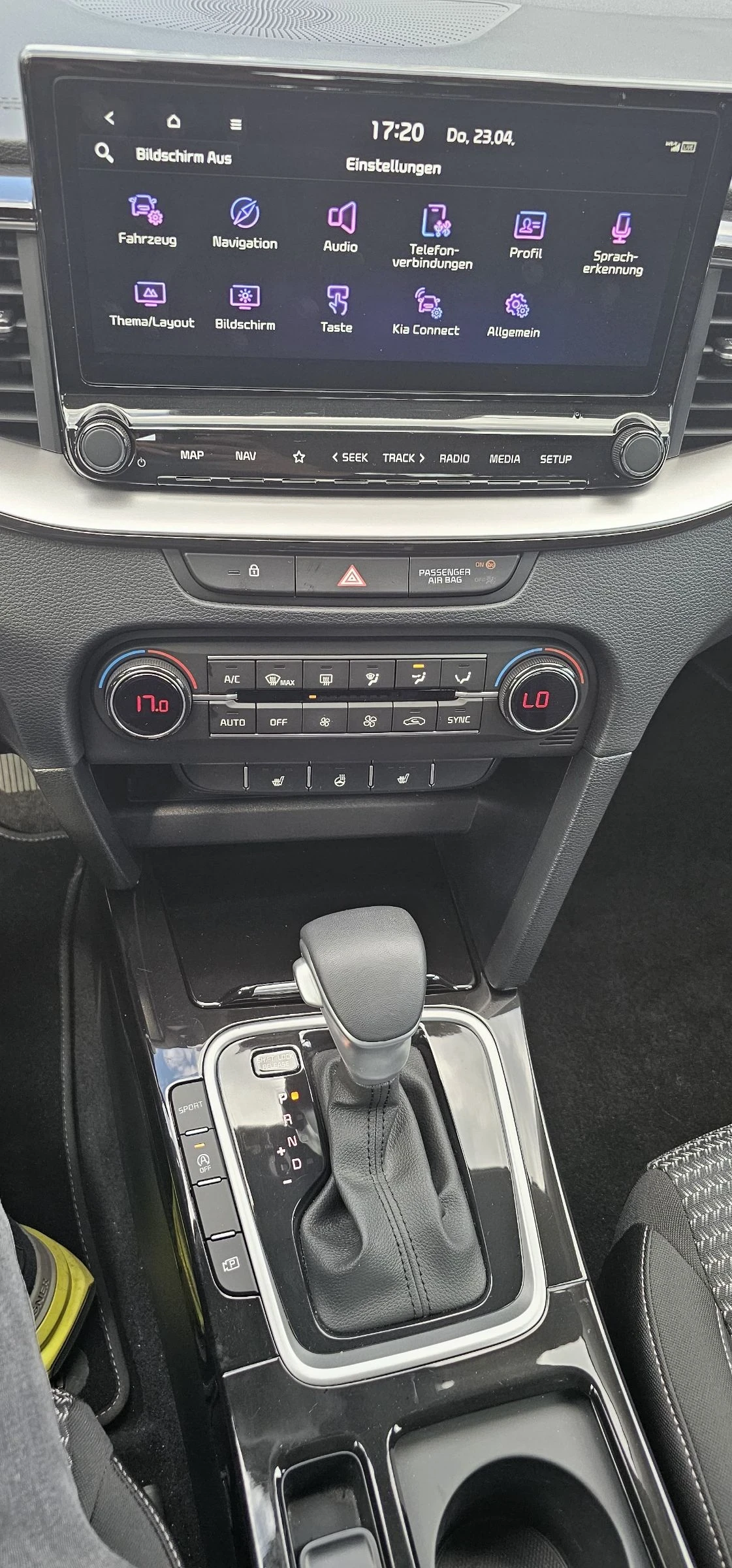 Kia Ceed 1.5-GDI Автомат Хечбег 2800км ГАРАНЦИЯ , снимка 10 - Автомобили и джипове - 54309027