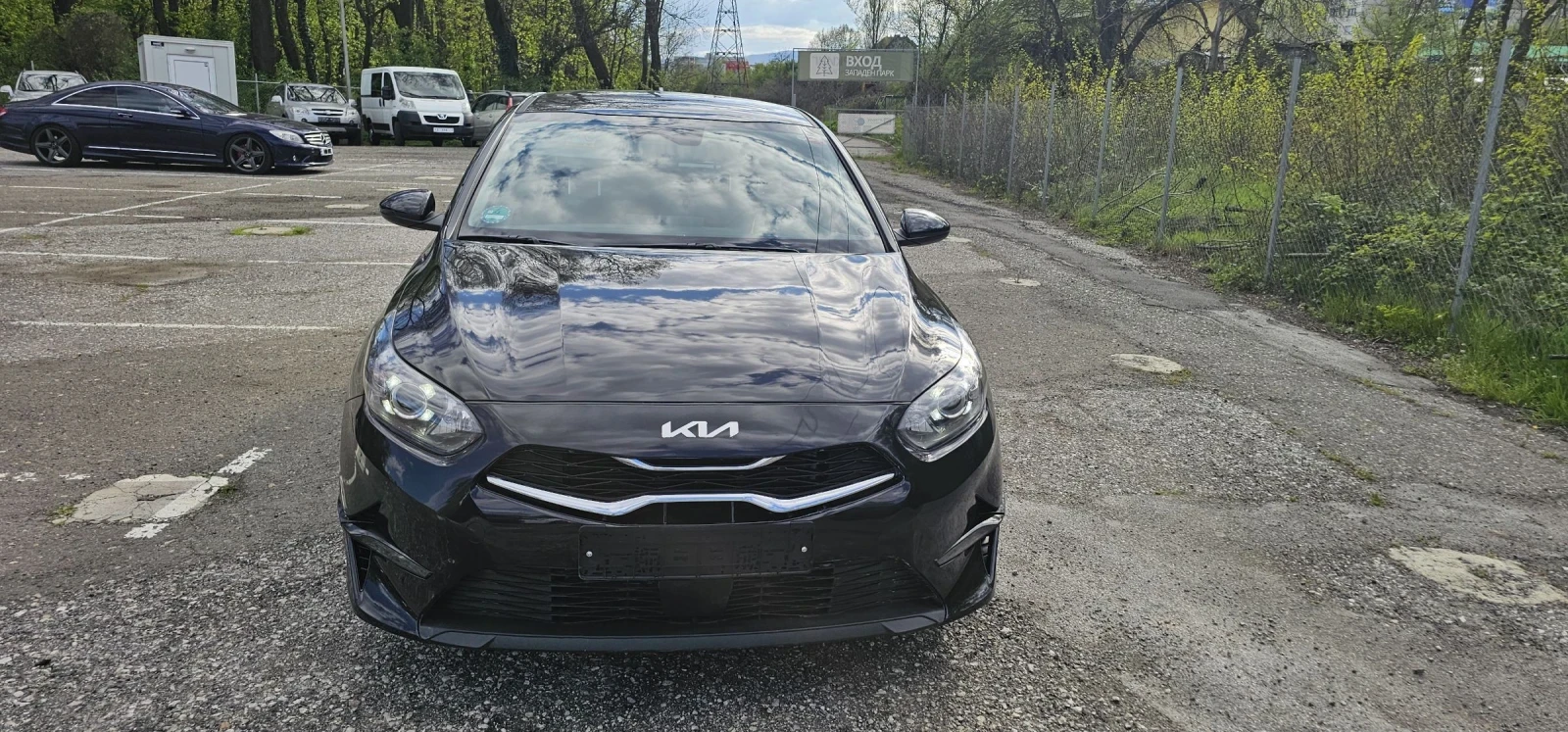 Kia Ceed 1.5-GDI Автомат Хечбег 2800км ГАРАНЦИЯ , снимка 5 - Автомобили и джипове - 54309027