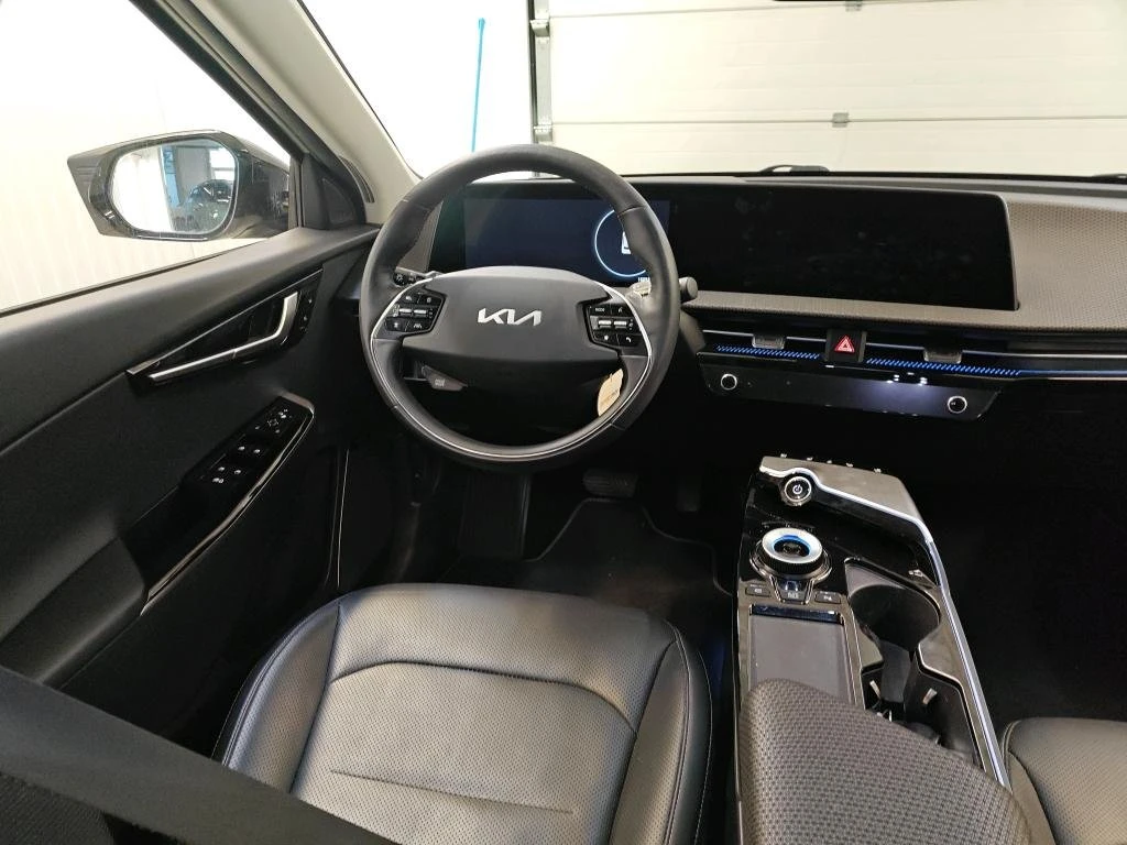 Kia EV6 74 kWh Plus, снимка 10 - Автомобили и джипове - 54355435