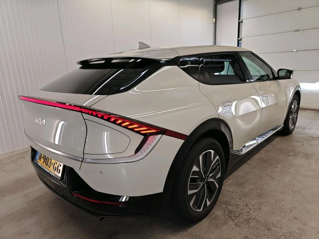 Kia EV6 74 kWh Plus, снимка 4 - Автомобили и джипове - 54355435