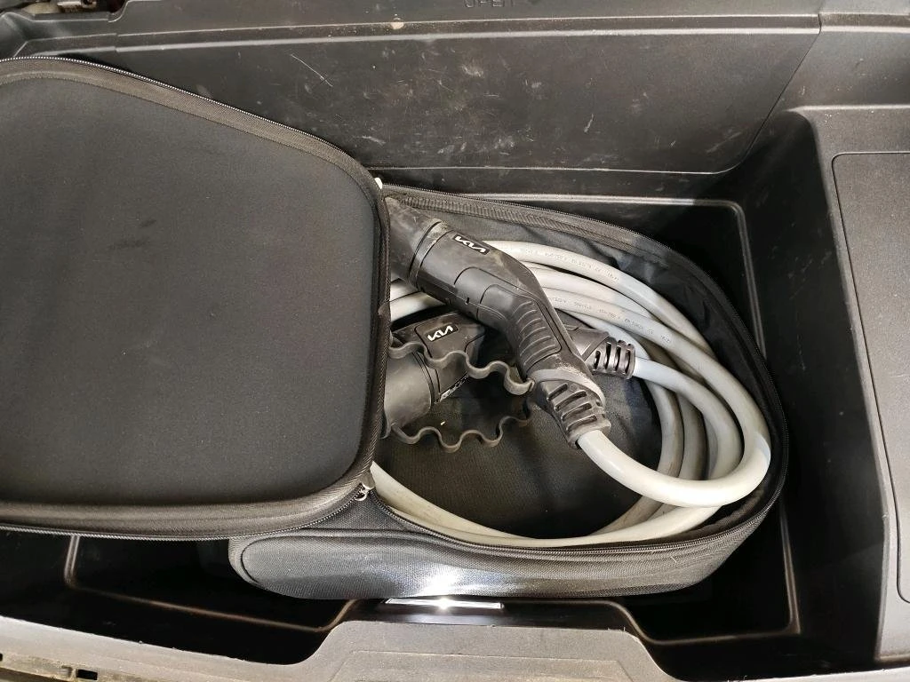 Kia EV6 74 kWh Plus, снимка 7 - Автомобили и джипове - 54355435