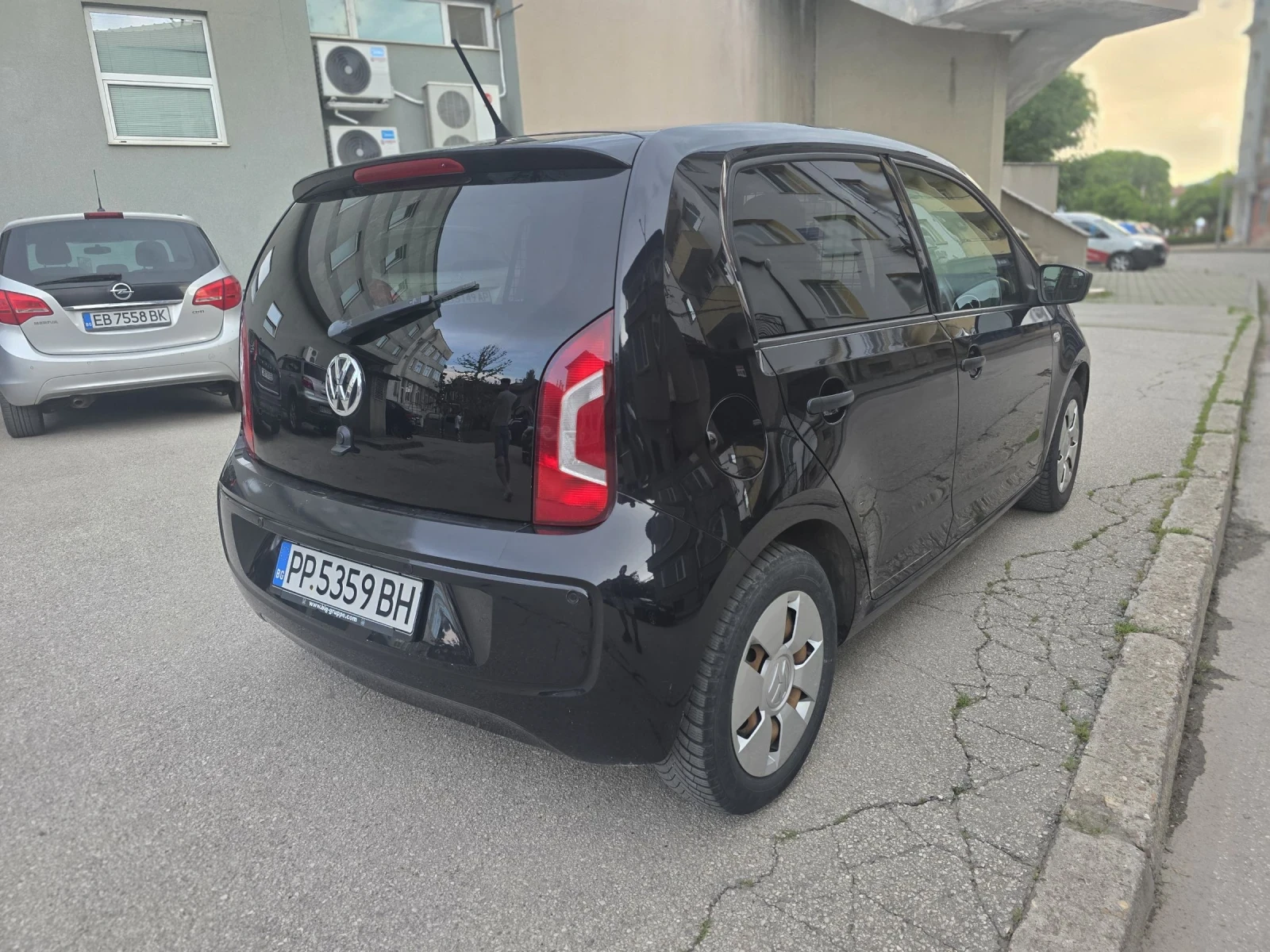 VW Up LoadUP N1 + ГАЗ 3.5е/100км, снимка 5 - Автомобили и джипове - 54773088